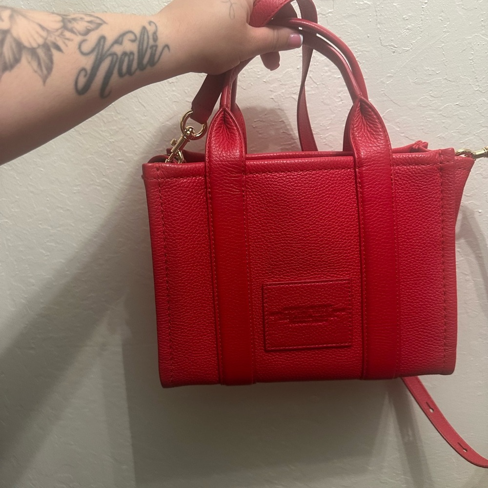 Marc Jacobs Red The Tote Bag Leather Satchel - Picture 3 of 8
